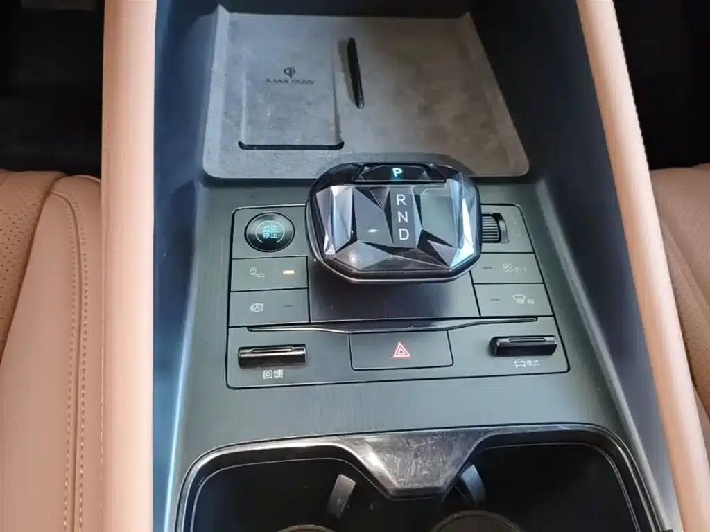 Song L EV 2024 550km Super Edition — миниатюра 14