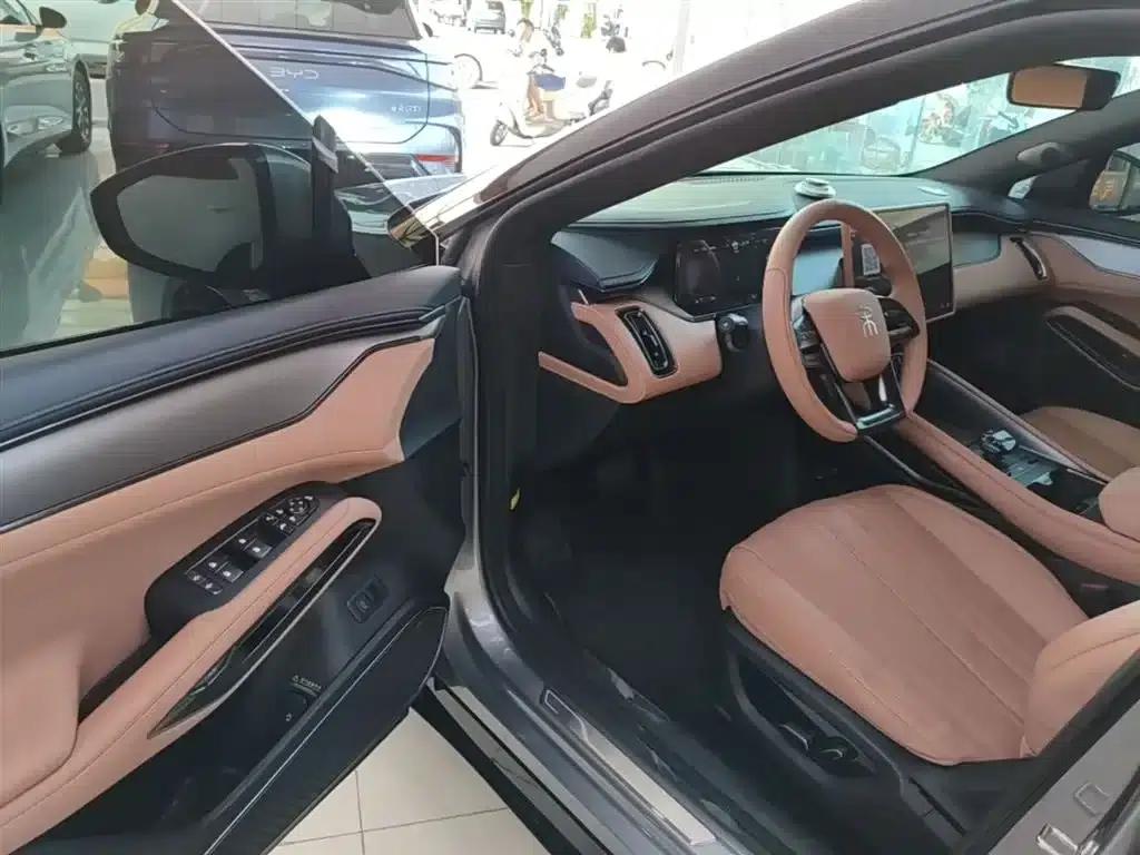 Song L EV 2024 550km Super Edition — миниатюра 16