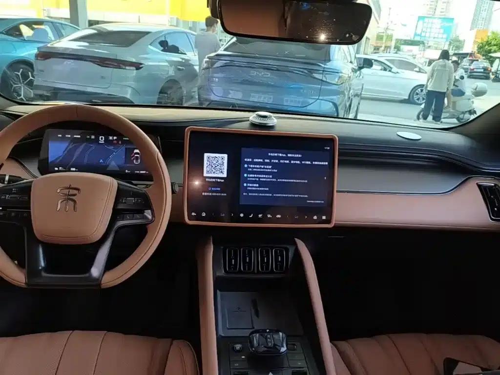 Song L EV 2024 550km Super Edition — миниатюра 10
