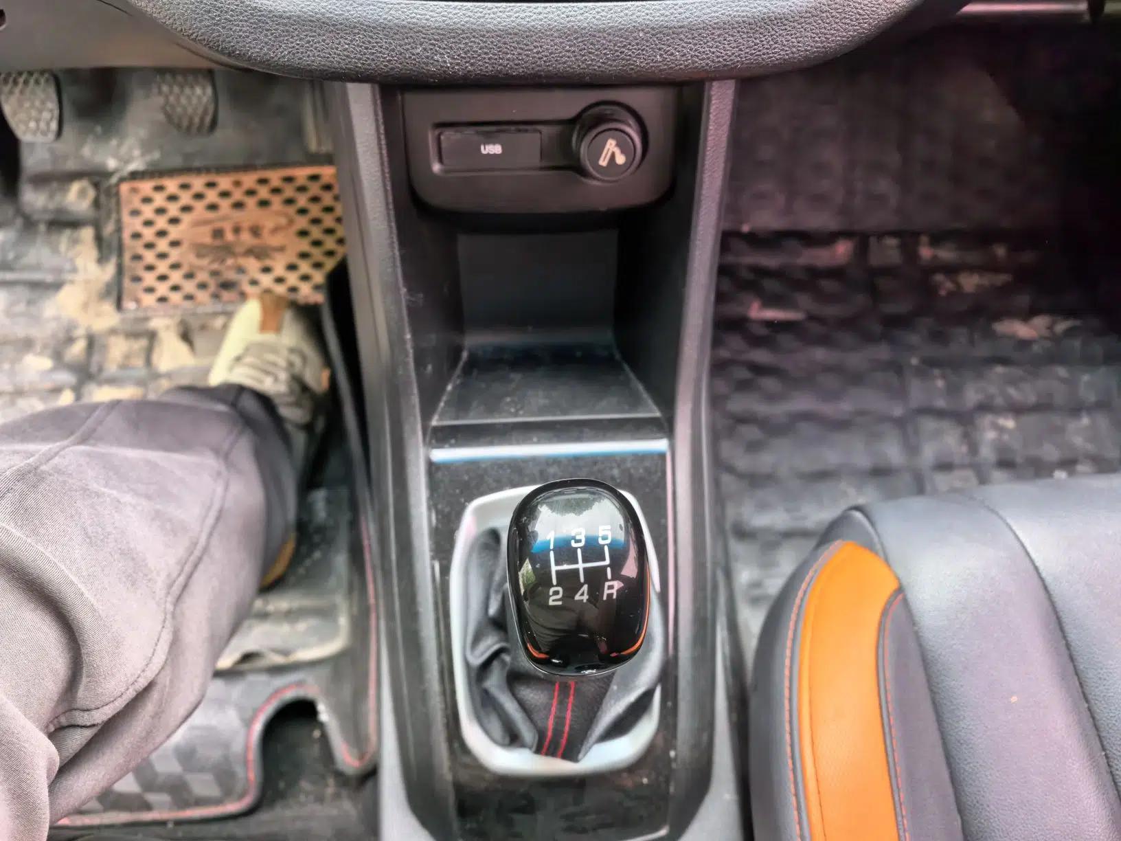 Baojun 310 2016 1.2L Manual Luxury Model — миниатюра 15