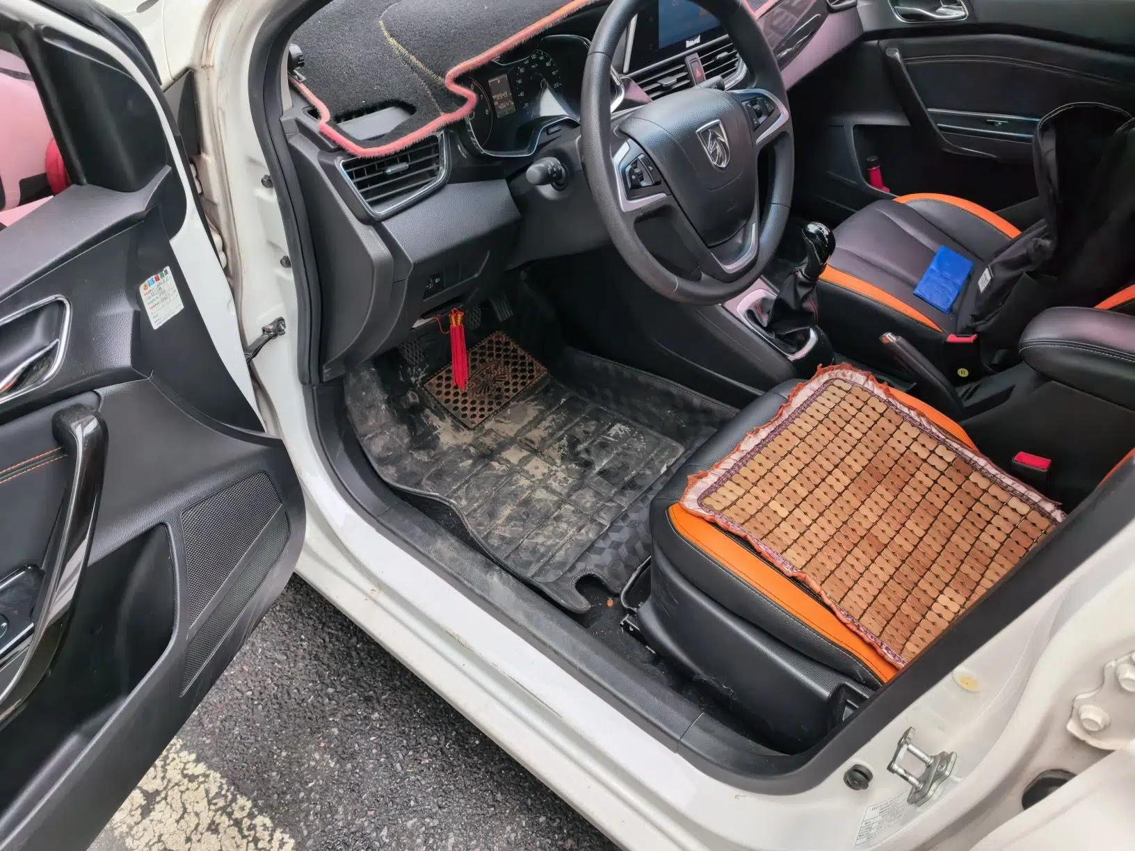 Baojun 310 2016 1.2L Manual Luxury Model — миниатюра 17
