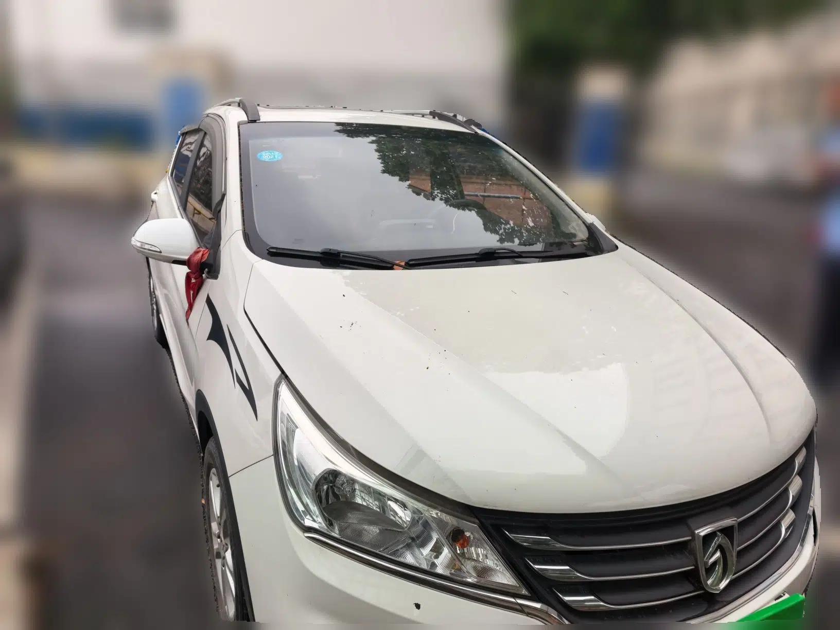 Baojun 310 2016 1.2L Manual Luxury Model — миниатюра 3