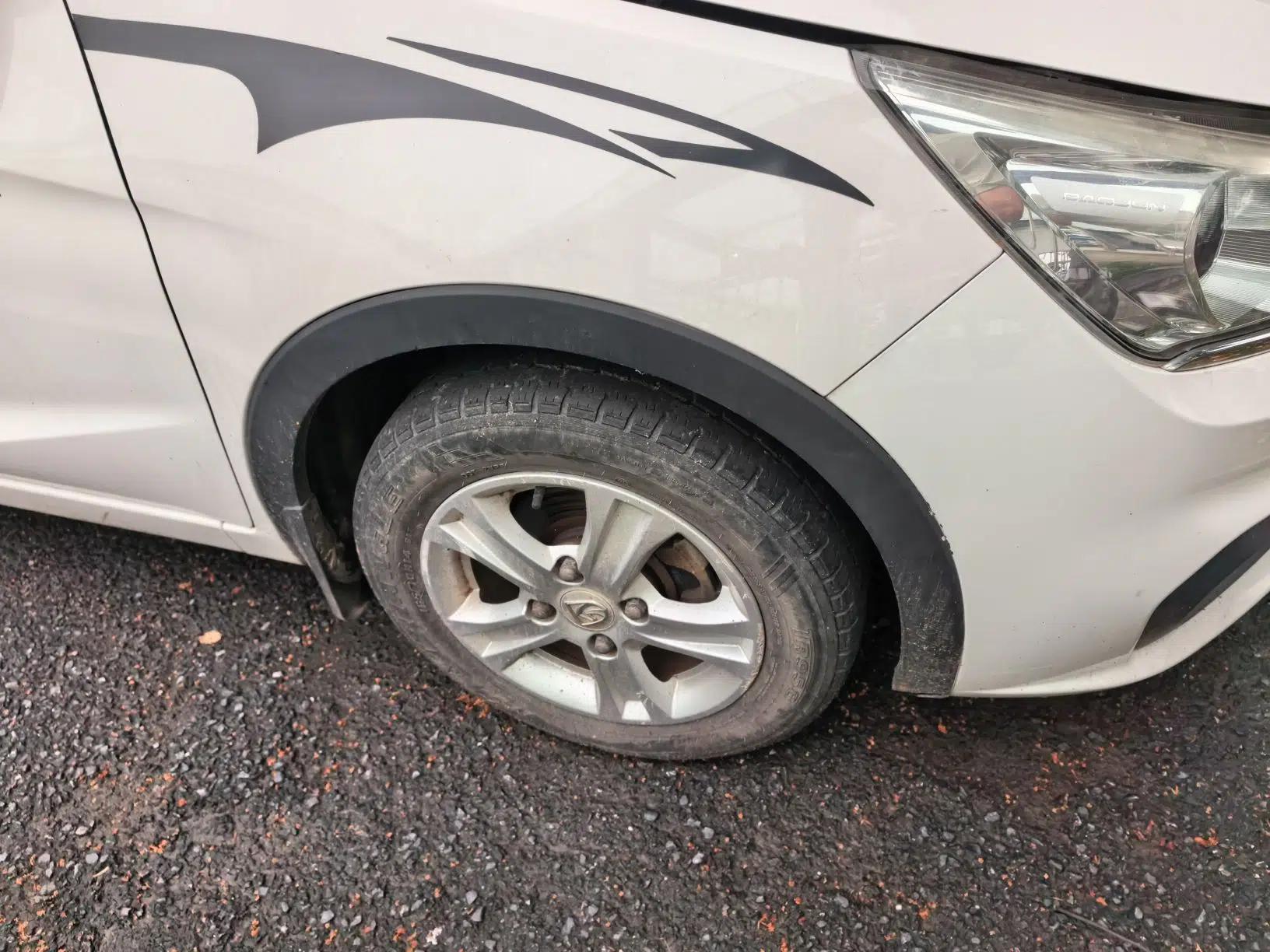 Baojun 310 2016 1.2L Manual Luxury Model — миниатюра 8