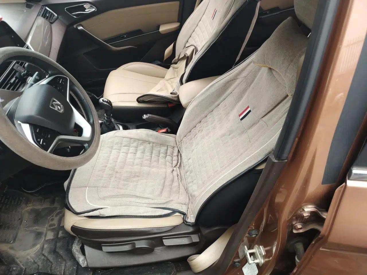 Baojun 310W 2017 1.5L Manual Fashion Edition China VI — миниатюра 16