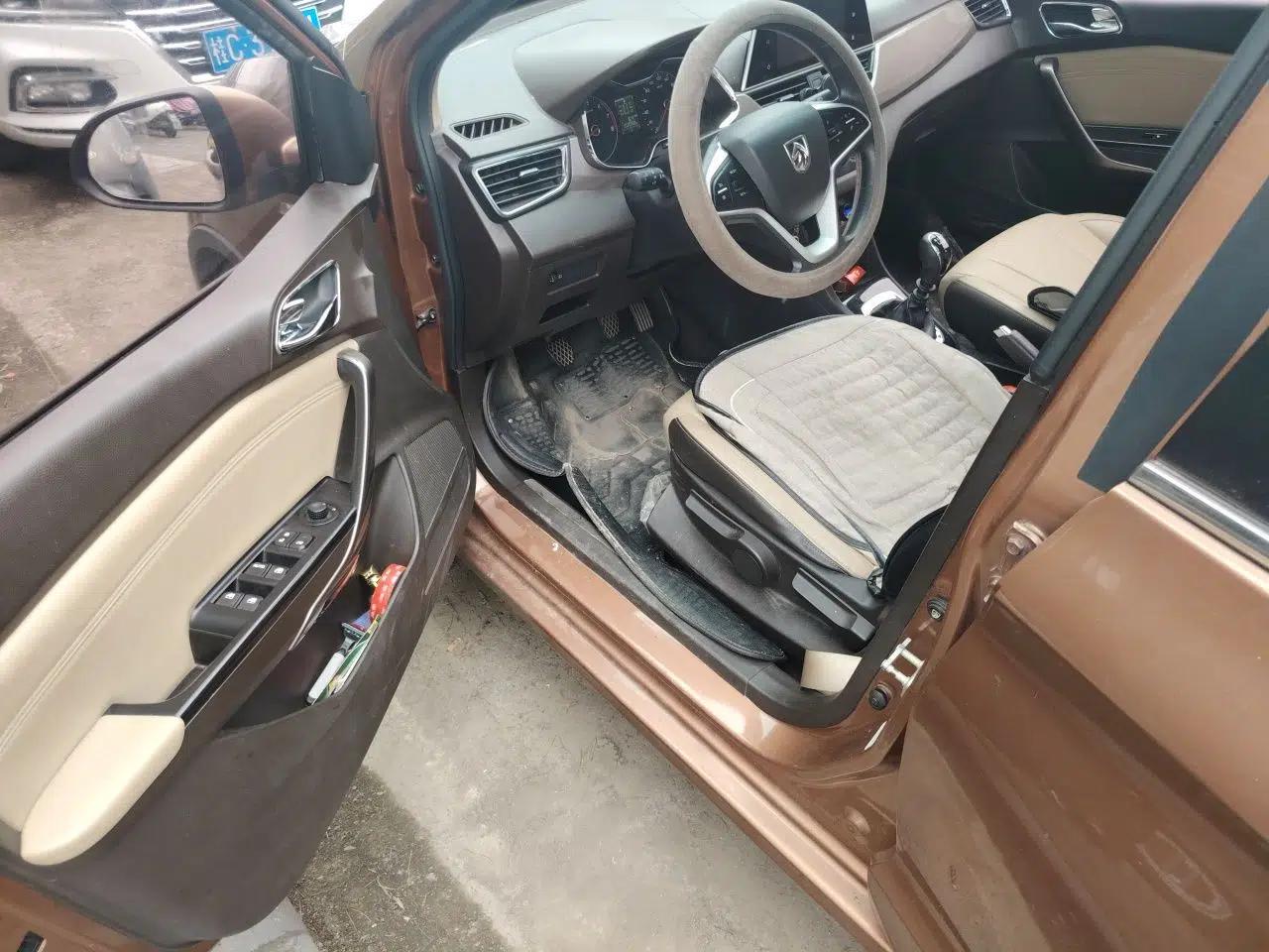 Baojun 310W 2017 1.5L Manual Fashion Edition China VI — миниатюра 17