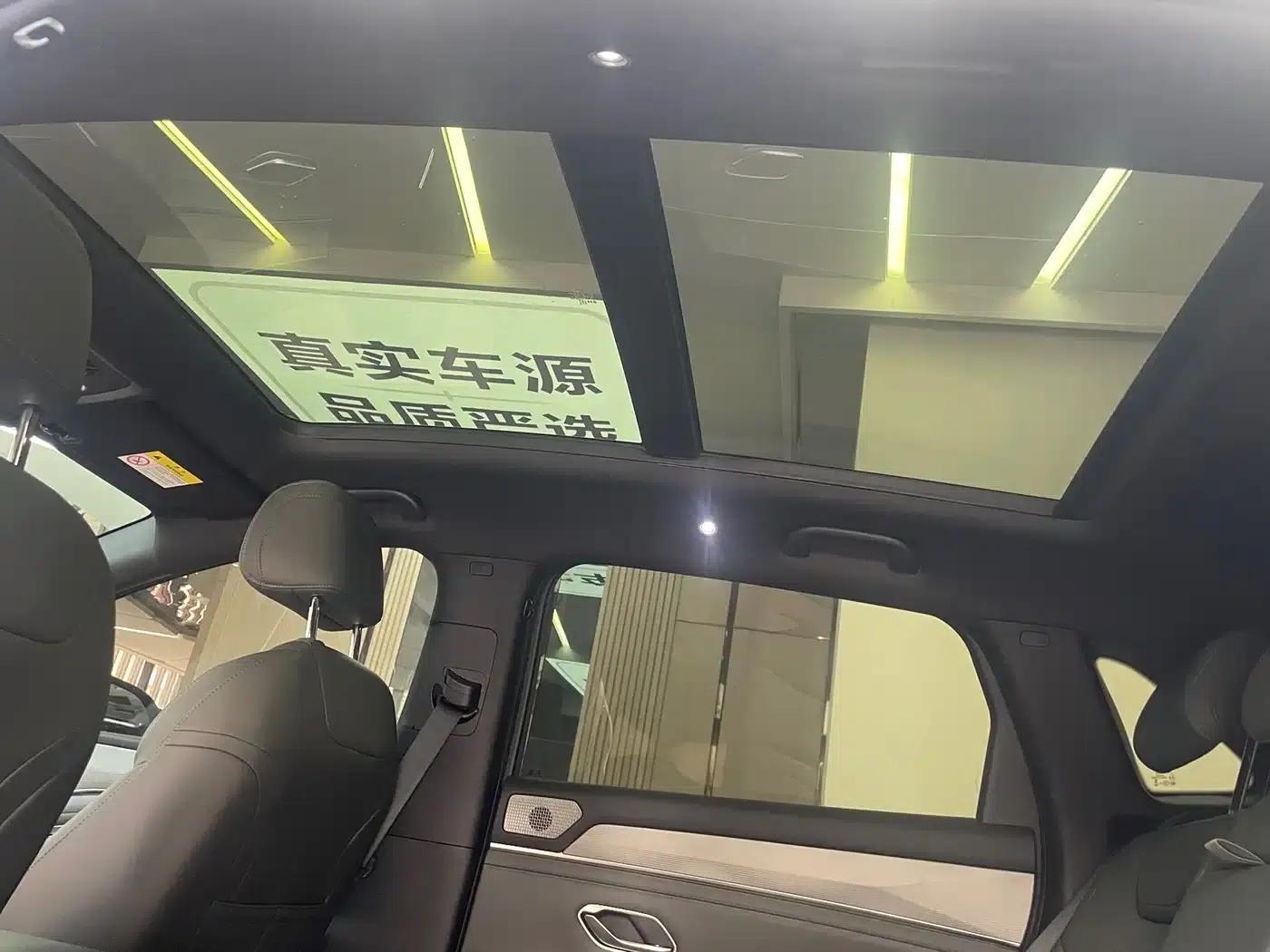 Song L DM-i 2025 Smart Driving Edition 112km Leading Model — миниатюра 16