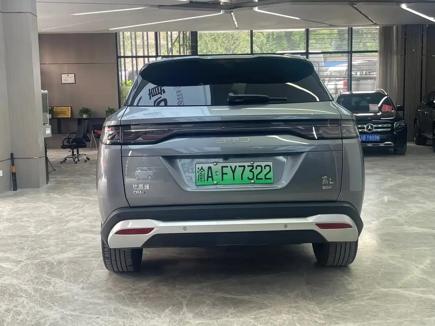 Song L DM-i 2025 Smart Driving Edition 112km Leading Model — миниатюра 6