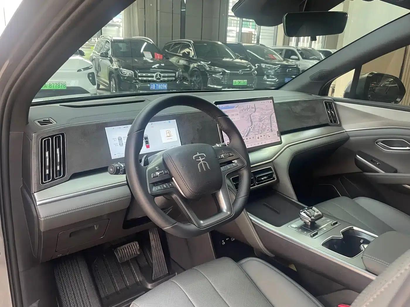 Song L DM-i 2025 Smart Driving Edition 112km Leading Model — миниатюра 10