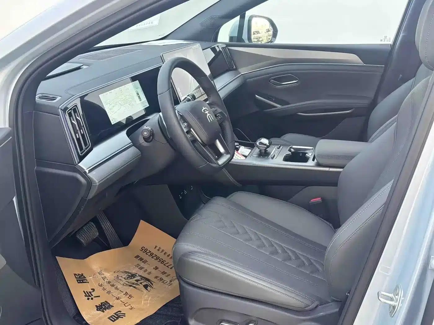 Song L DM-i 2025 Smart Driving Edition 112km/h Superior Model — миниатюра 4