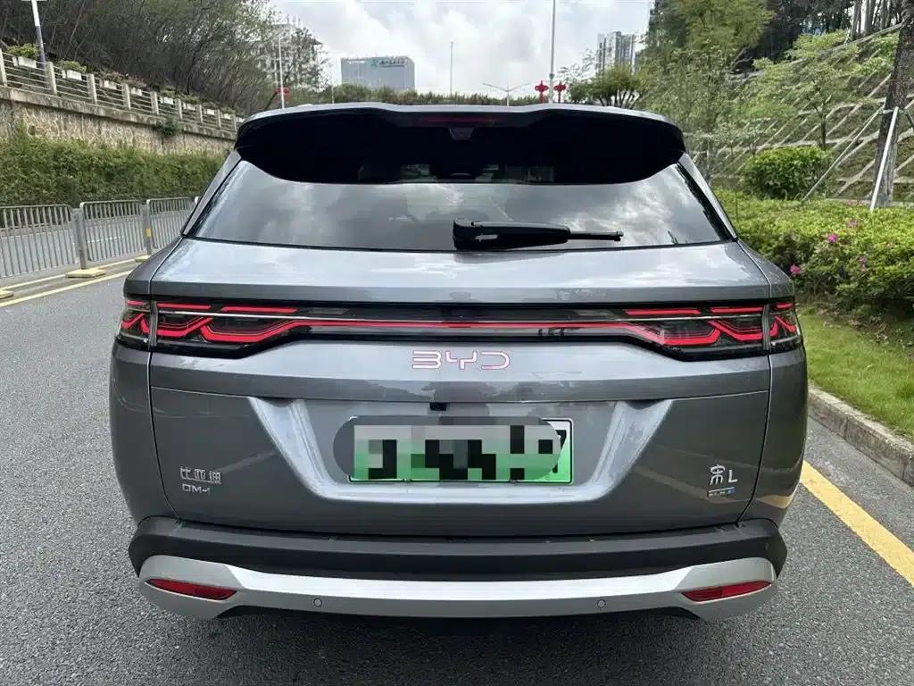 Song L DM-i 2025 Smart Driving Edition 112km Leading Model — миниатюра 3