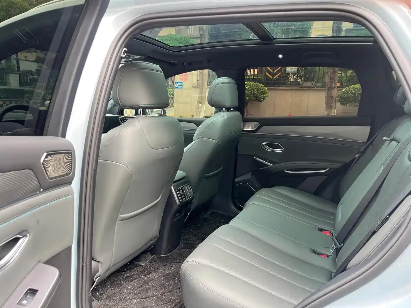 Song L DM-i 2026 Model 130KM Super Edition — миниатюра 11
