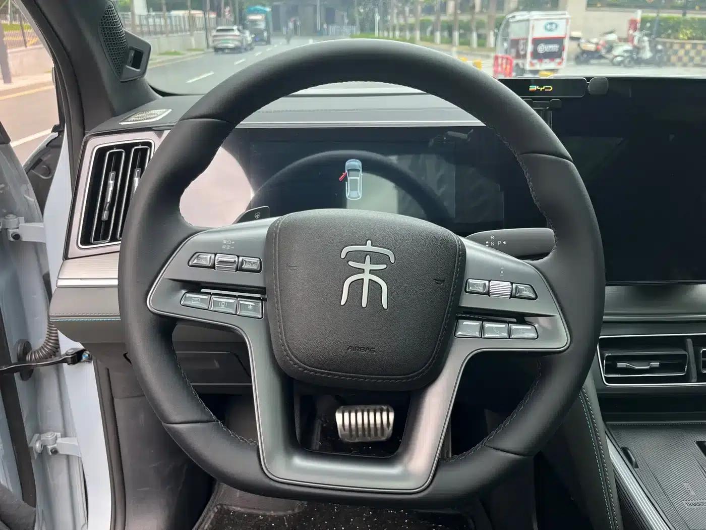 Song L DM-i 2026 Model 130KM Super Edition — миниатюра 14