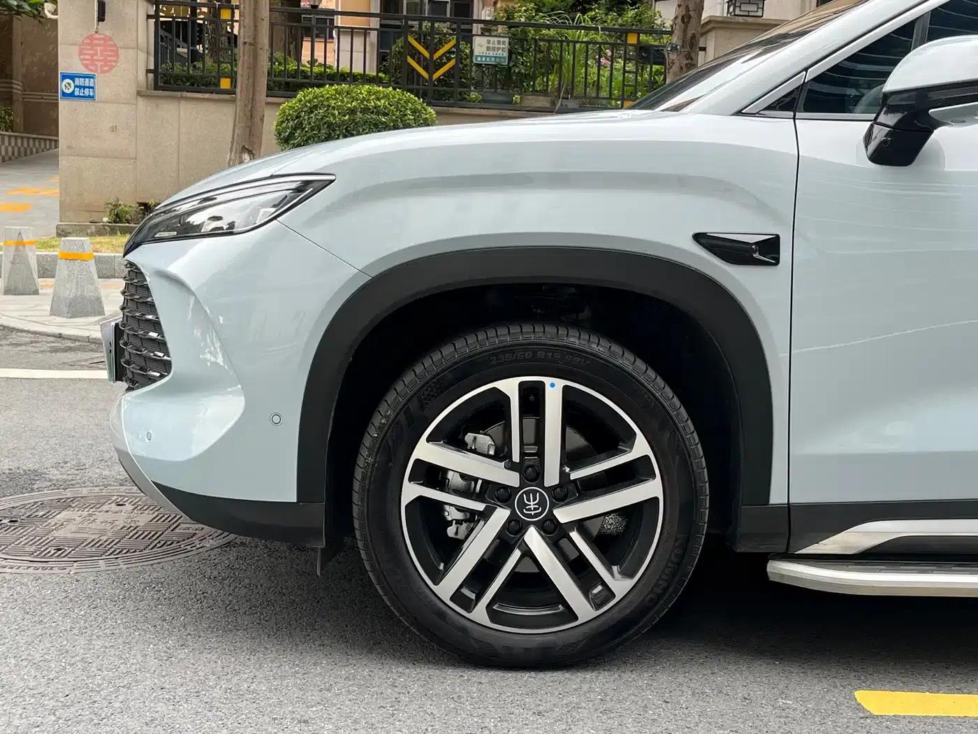 Song L DM-i 2026 Model 130KM Super Edition — миниатюра 9