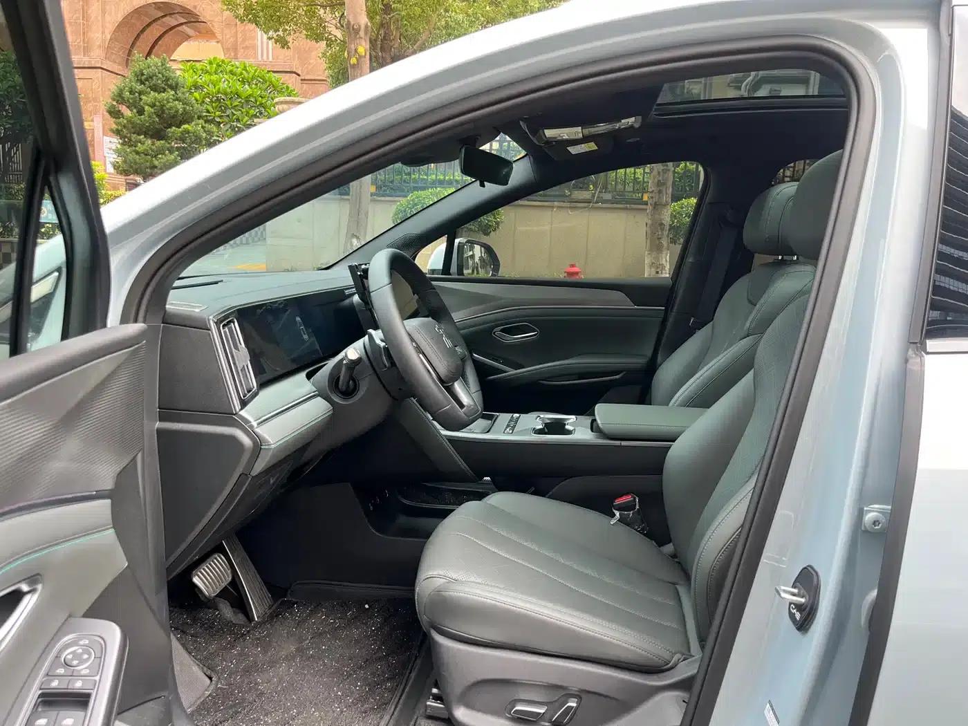 Song L DM-i 2026 Model 130KM Super Edition — миниатюра 10