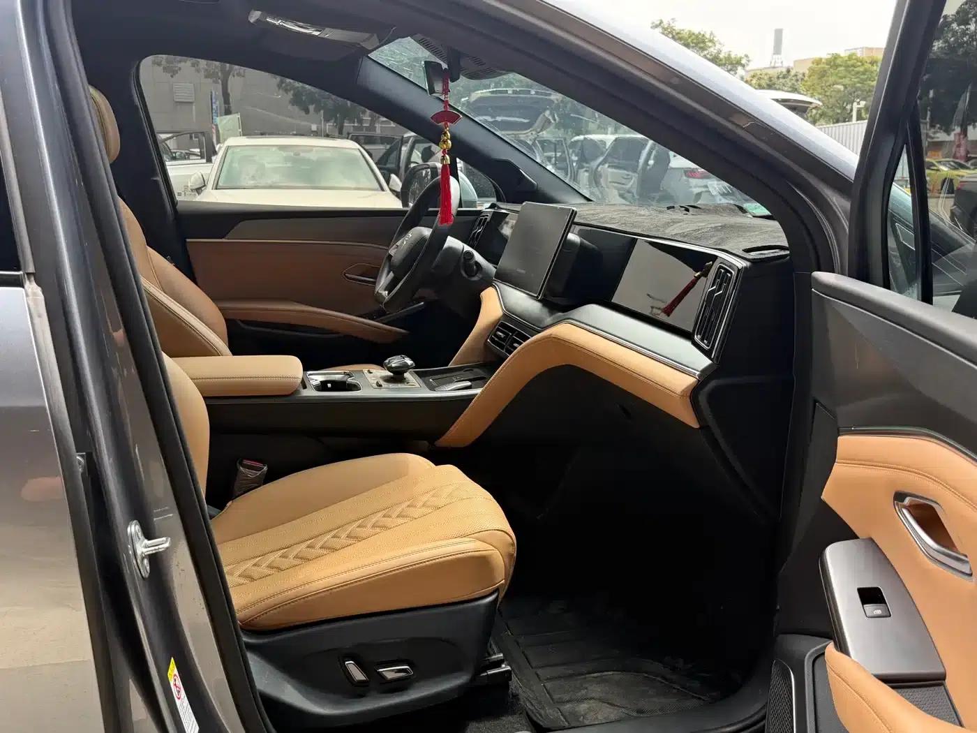 Song L DM-i 2024 Model 112km/h Superior Edition — миниатюра 8