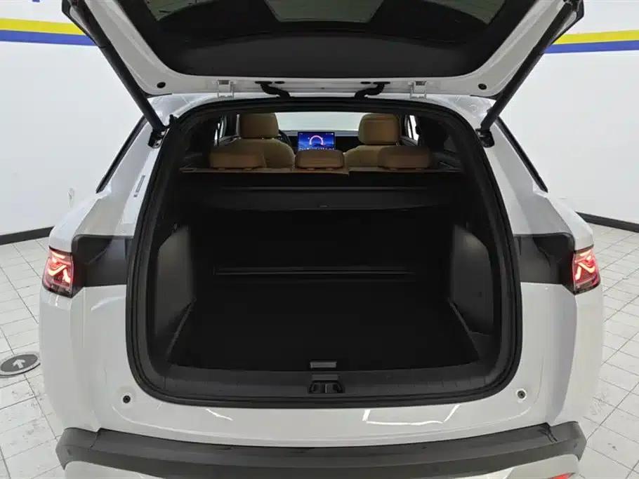 Song L DM-i 2024 Model 112km/h Superior Edition — миниатюра 4