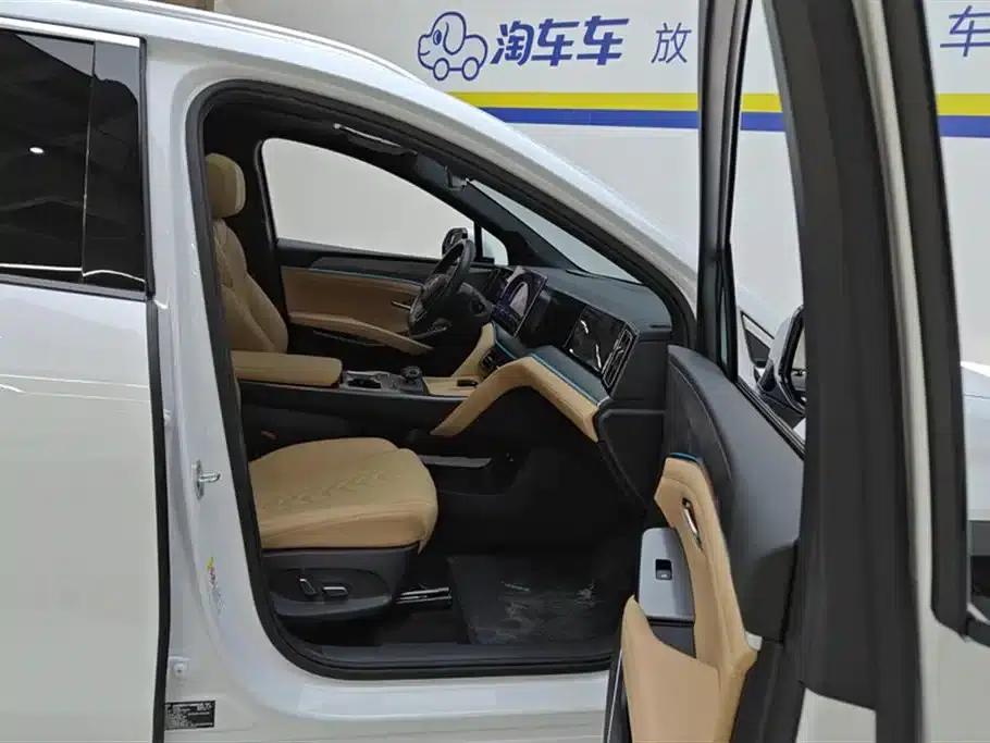 Song L DM-i 2024 Model 112km/h Superior Edition — миниатюра 8