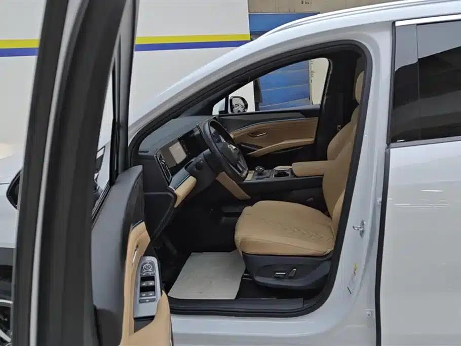 Song L DM-i 2024 Model 112km/h Superior Edition — миниатюра 9