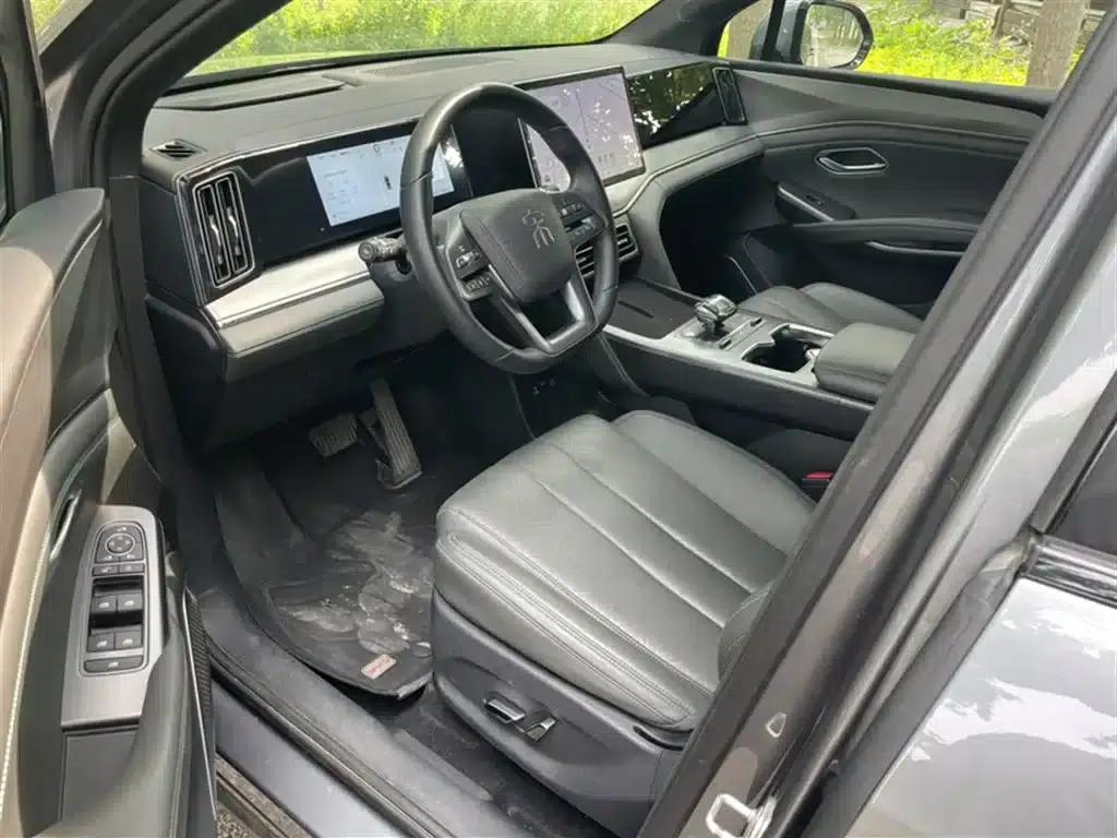 Song L DM-i 2025 Smart Driving Edition 112km Leading Model — миниатюра 14