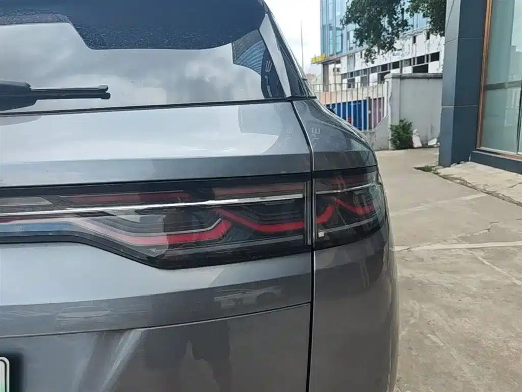 Song L DM-i 2024 Model 112km Leading Edition — миниатюра 8