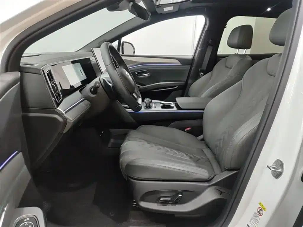 Song L DM-i 2025 Smart Driving Edition 160km/h Superior Model — миниатюра 15