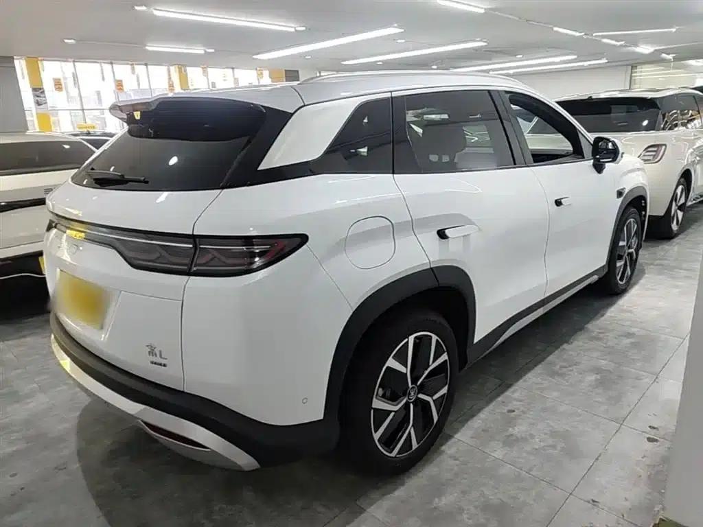 Song L DM-i 2025 Smart Driving Edition 160km/h Superior Model — миниатюра 7
