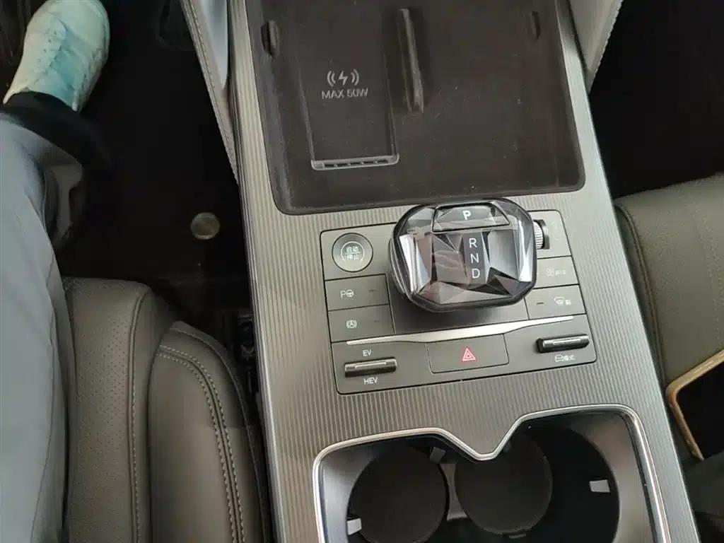 Song L DM-i 2025 Smart Driving Edition 160km/h Superior Model — миниатюра 14