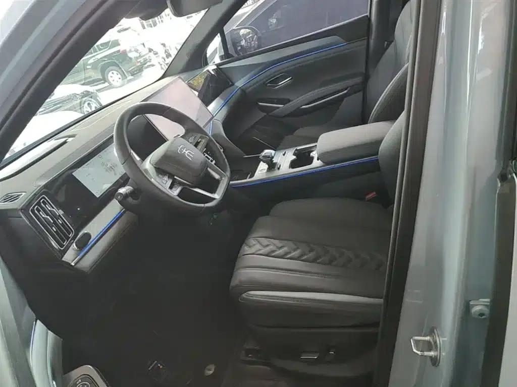 Song L DM-i 2025 Smart Driving Edition 160km/h Superior Model — миниатюра 15