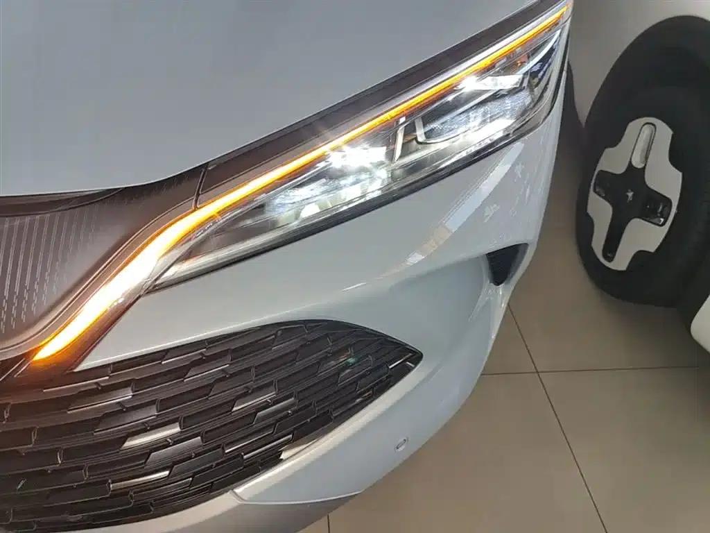 Song L DM-i 2025 Smart Driving Edition 160km/h Superior Model — миниатюра 24