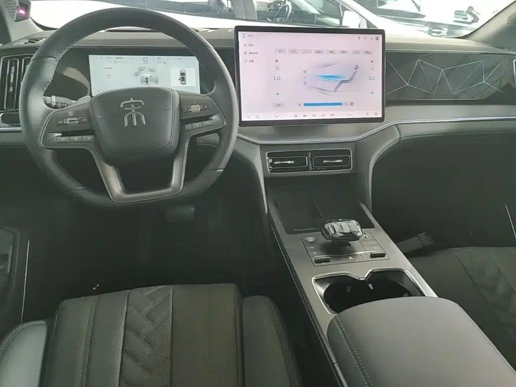 Song L DM-i 2025 Smart Driving Edition 160km/h Superior Model — миниатюра 10