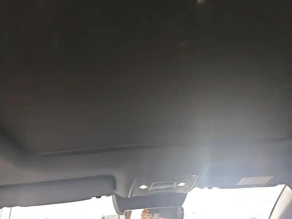 Song L DM-i 2025 Smart Driving Edition 112km Leading Model — миниатюра 18