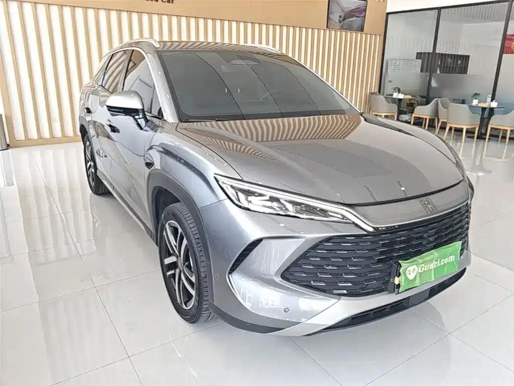 Song L DM-i 2025 Smart Driving Edition 112km Leading Model — миниатюра 4