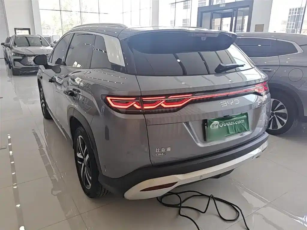Song L DM-i 2025 Smart Driving Edition 112km Leading Model — миниатюра 5