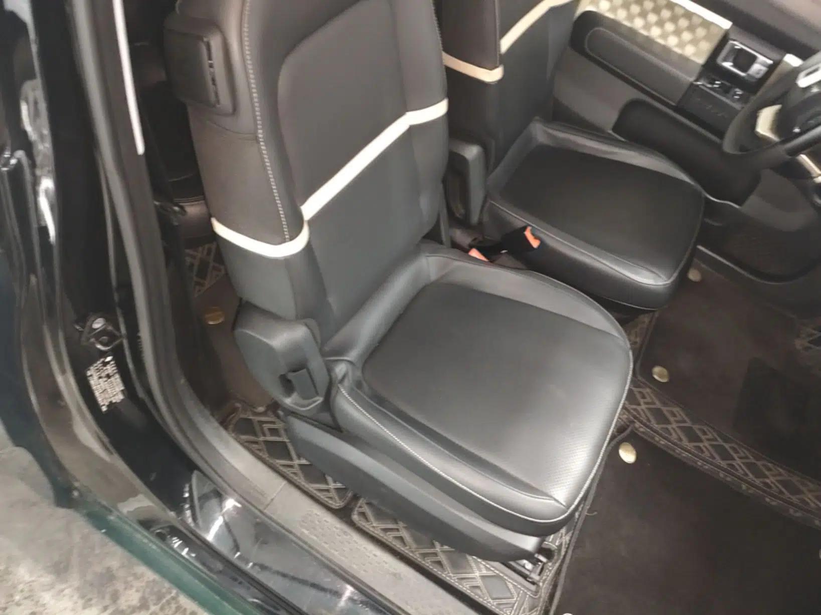 Baojun KiWi EV 2021 Customized Stylish Gold Edition Lithium Iron Phosphate — миниатюра 23