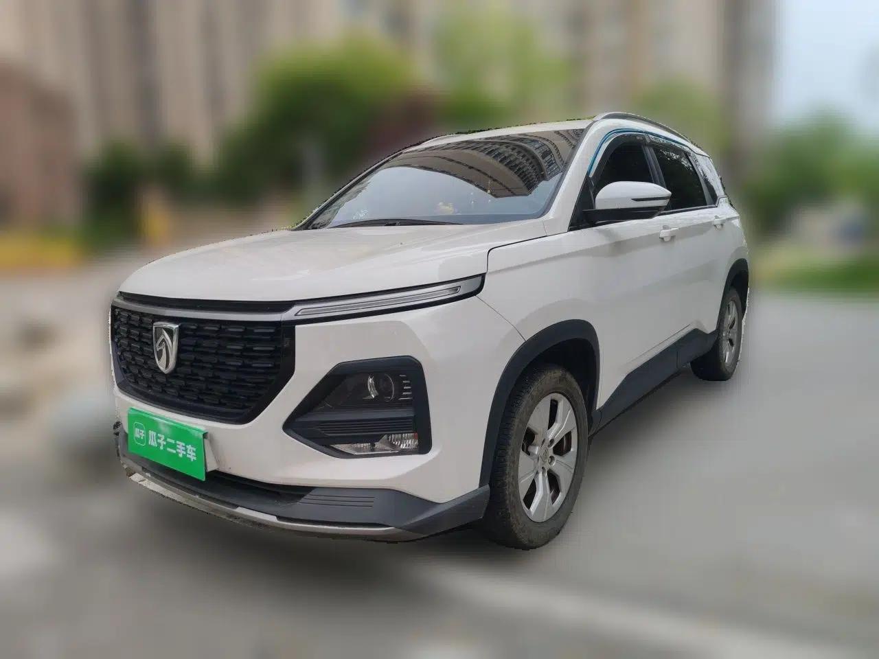 Baojun 530 2020 1.5T Manual Comfort Version 6 Seats — миниатюра 1