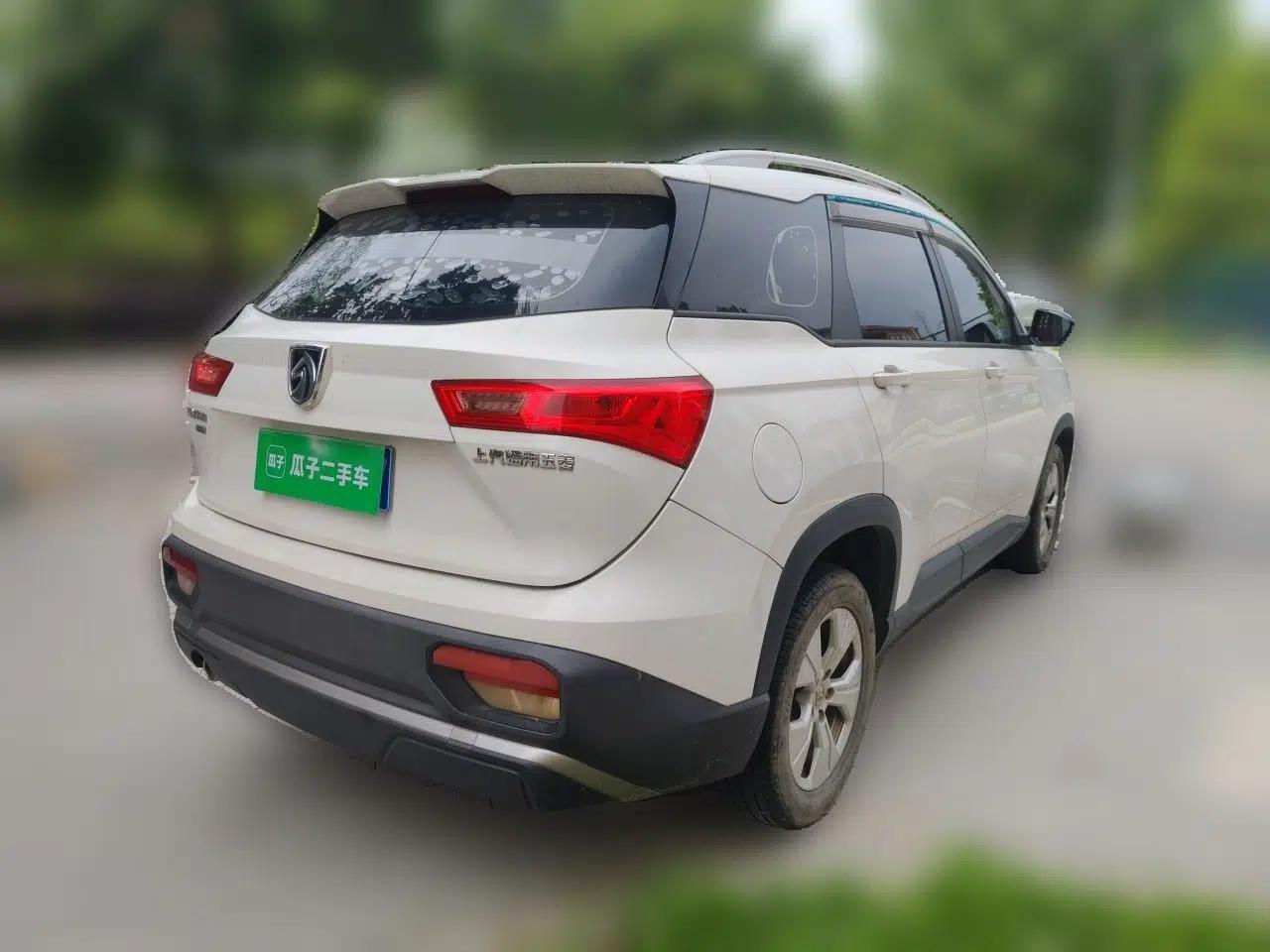 Baojun 530 2020 1.5T Manual Comfort Version 6 Seats — миниатюра 6