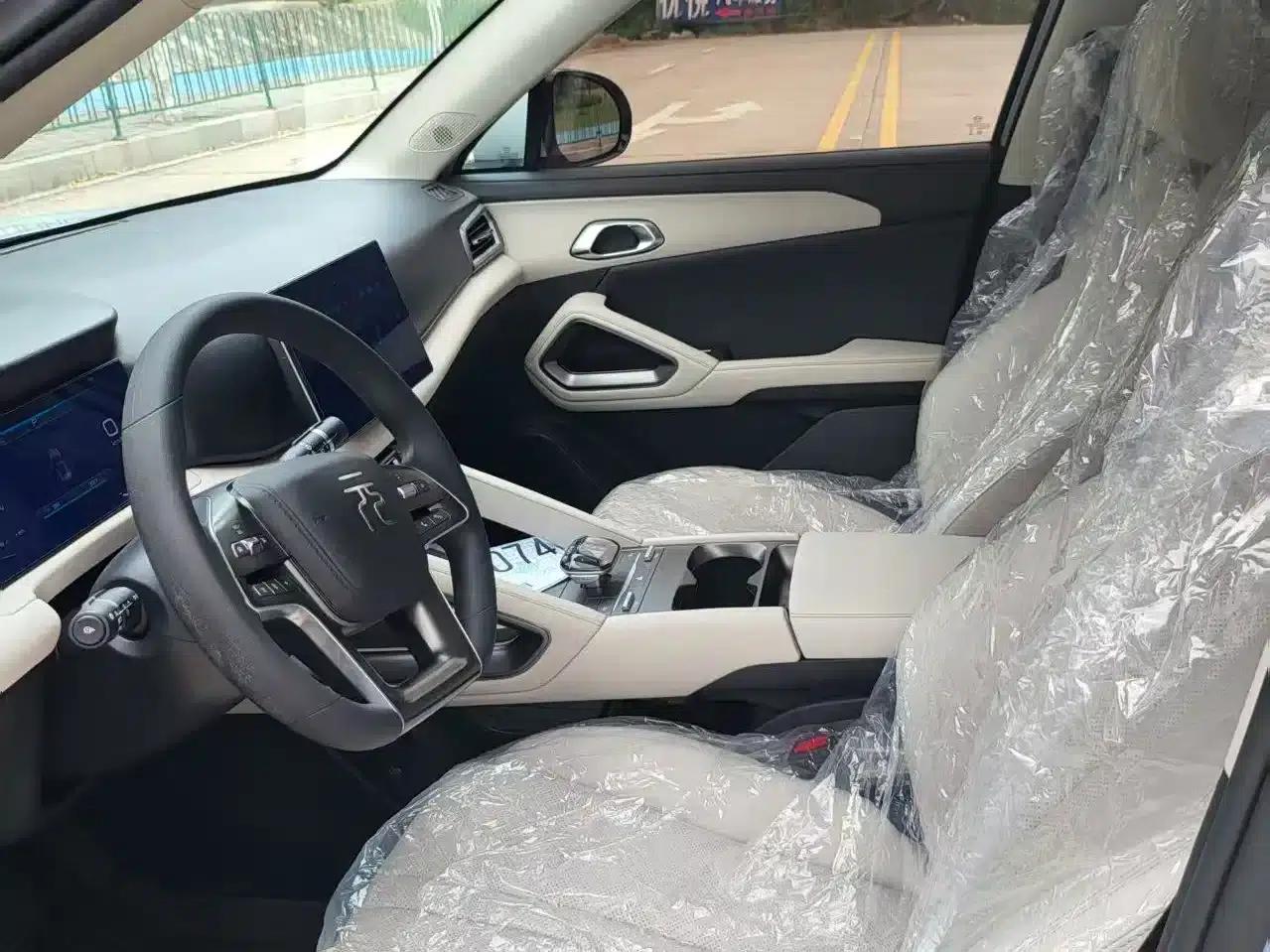 Yuan UP 2024 Model 401KM Vitality Edition — миниатюра 4