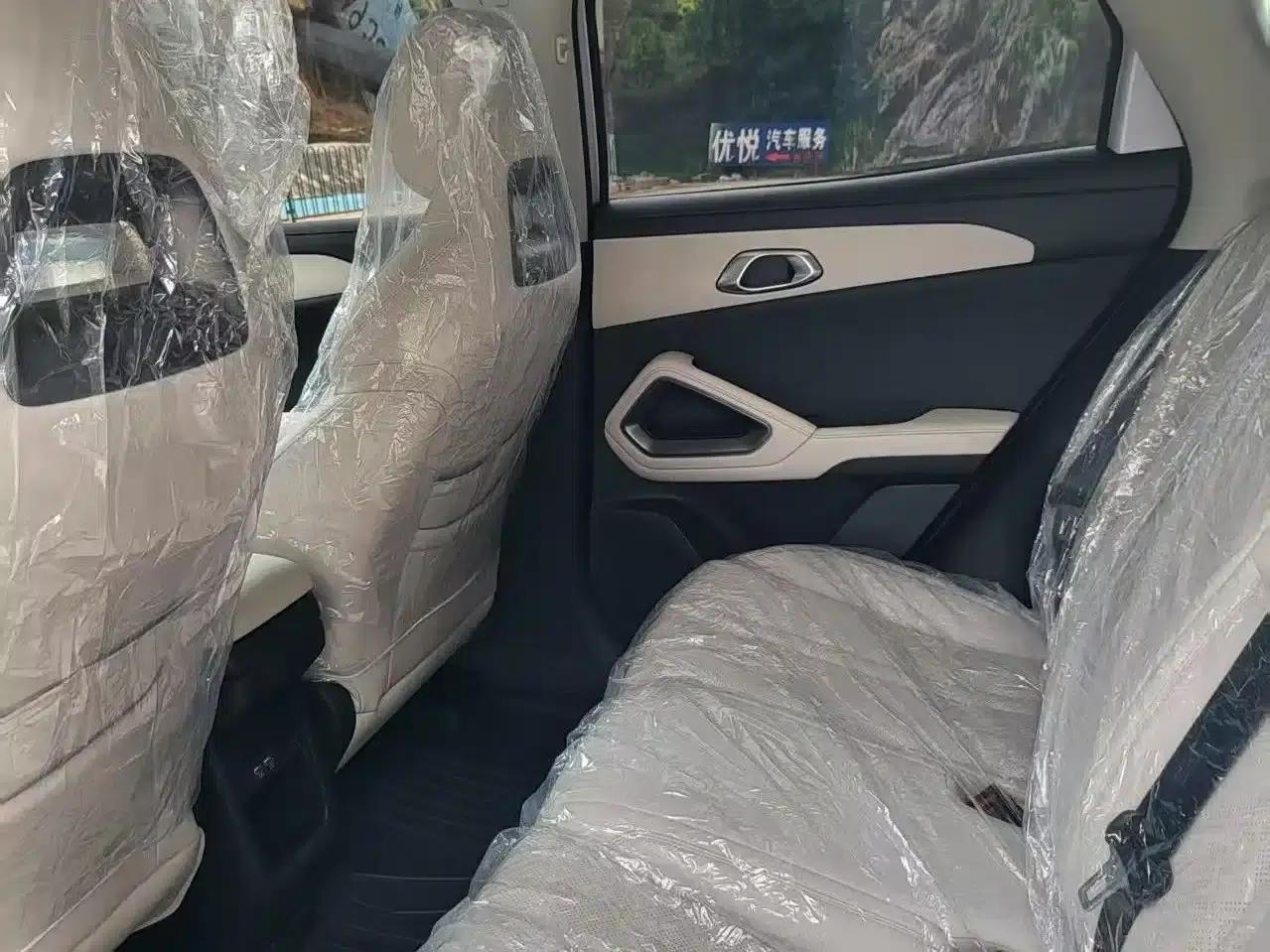 Yuan UP 2024 Model 401KM Vitality Edition — миниатюра 5