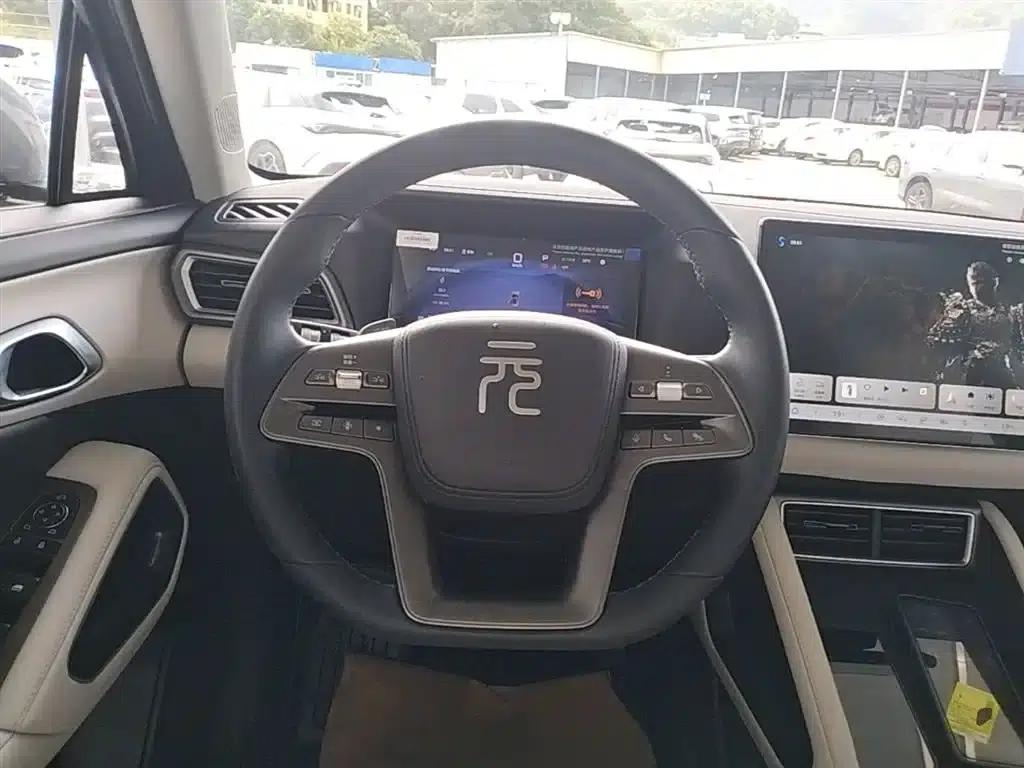 Yuan UP 2025 Smart Driving Edition 401KM Leading Model — миниатюра 11