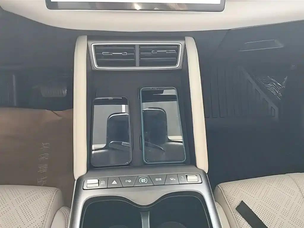 Yuan UP 2025 Smart Driving Edition 401KM Leading Model — миниатюра 14