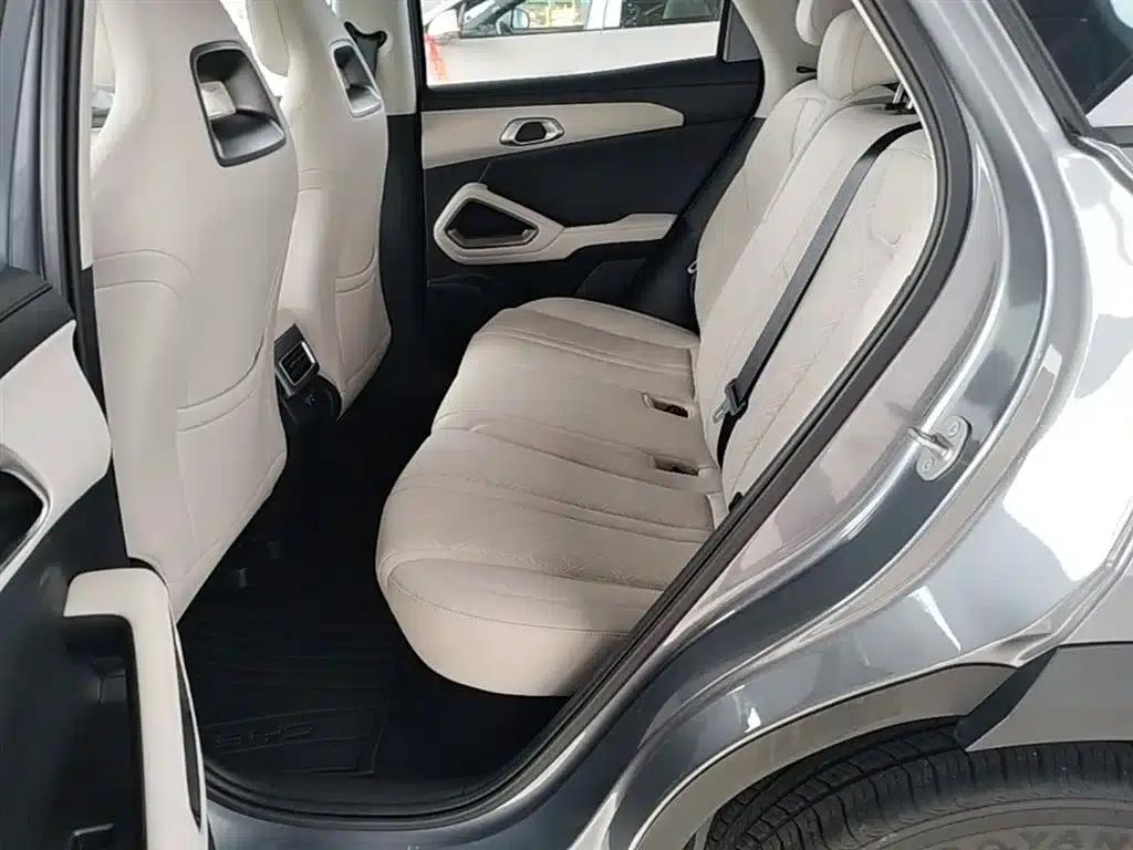 Yuan UP 2025 Smart Driving Edition 401KM Leading Model — миниатюра 17