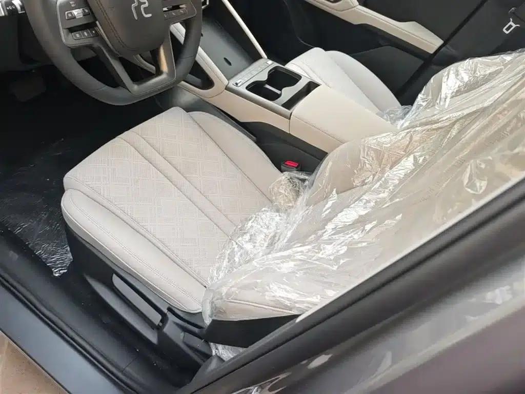 Yuan UP 2025 301KM Navigator — миниатюра 15