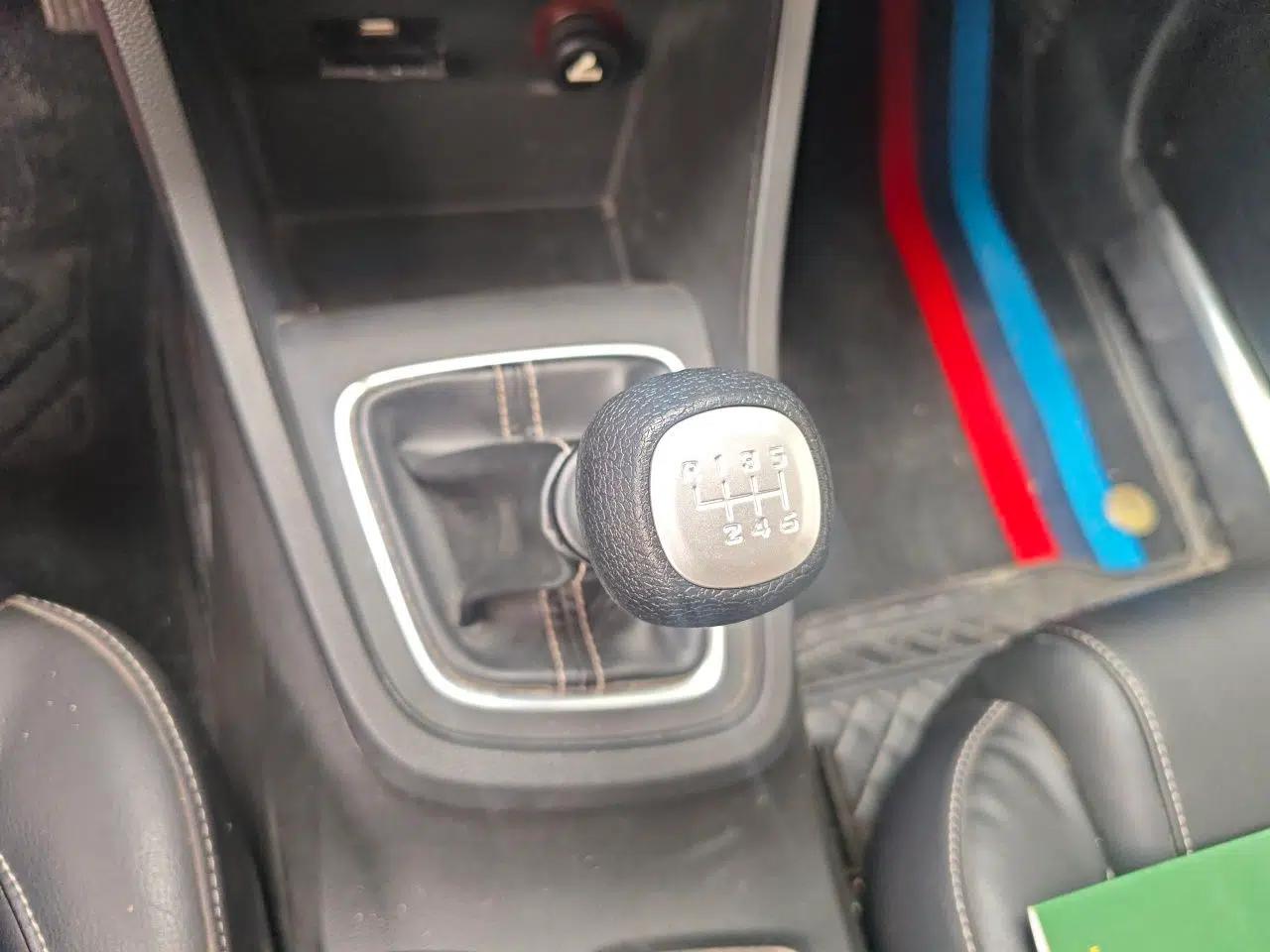 Baojun 360 2018 1.5L Manual Elite Version National V — миниатюра 15