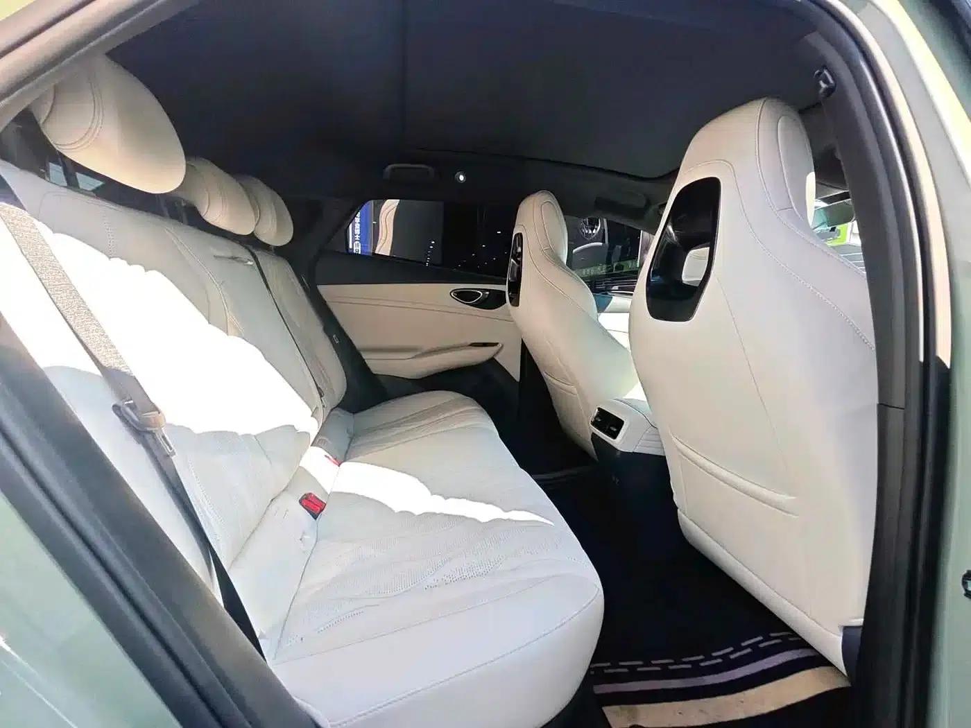 Seal 06GT 2026 520 Wave Edition — миниатюра 8