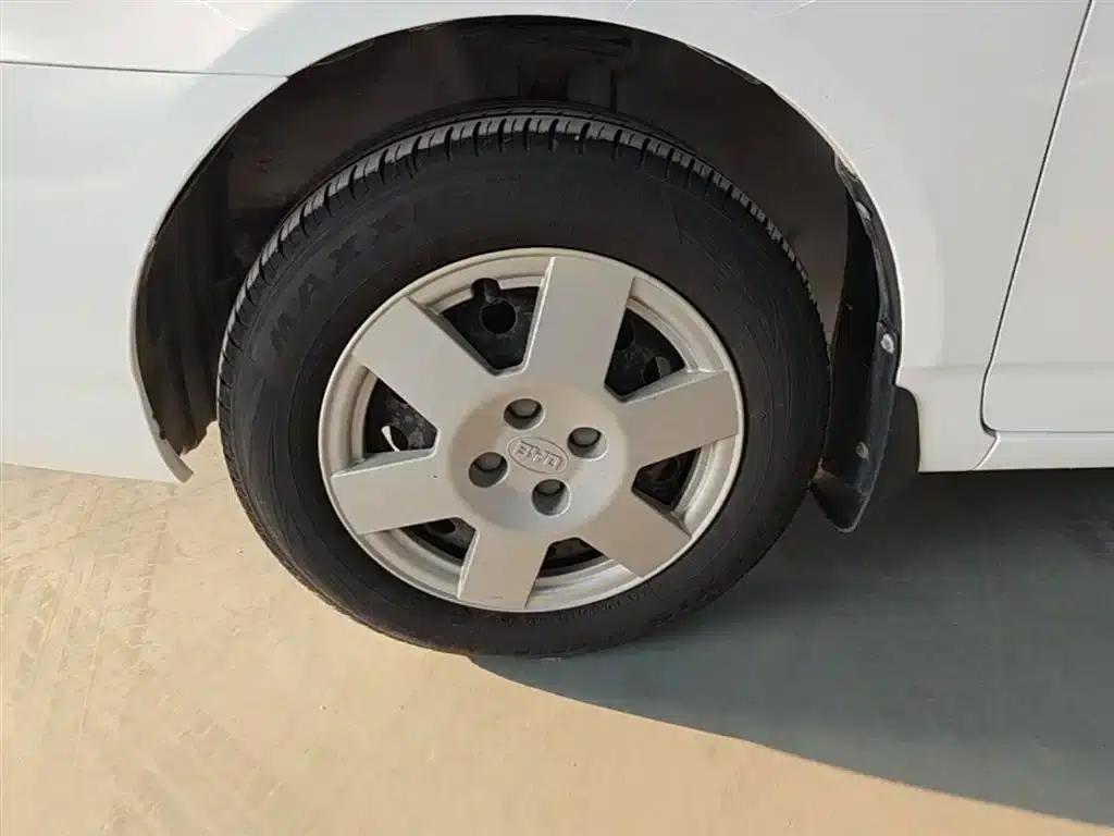 BYD F3 2012 Energy-Saving Edition 1.5L Manual Comfort Model — миниатюра 23