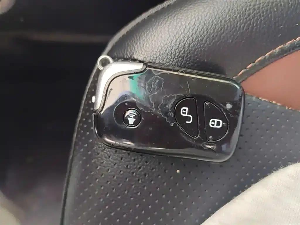 BYD F3 2016 1.5L Automatic Deluxe Edition — миниатюра 9