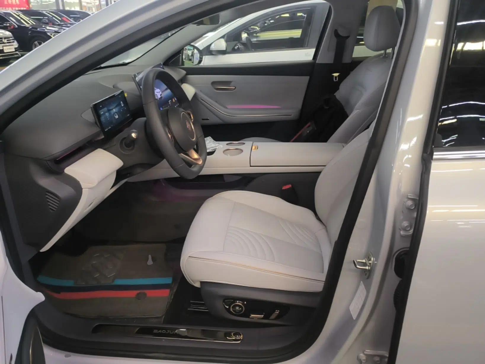 Baojun Enjoy 2025 Plug-in Hybrid 140km Luxury Edition — миниатюра 18