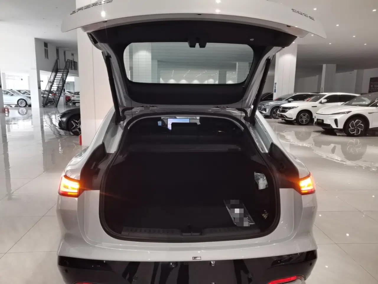 Baojun Enjoy 2025 Plug-in Hybrid 140km Luxury Edition — миниатюра 22