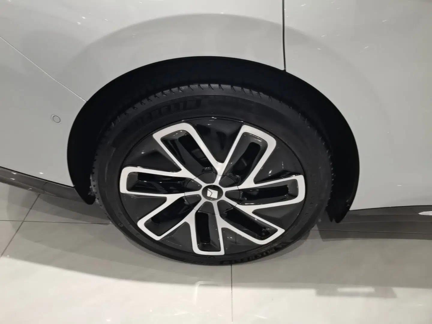 Baojun Enjoy 2025 Plug-in Hybrid 140km Luxury Edition — миниатюра 10
