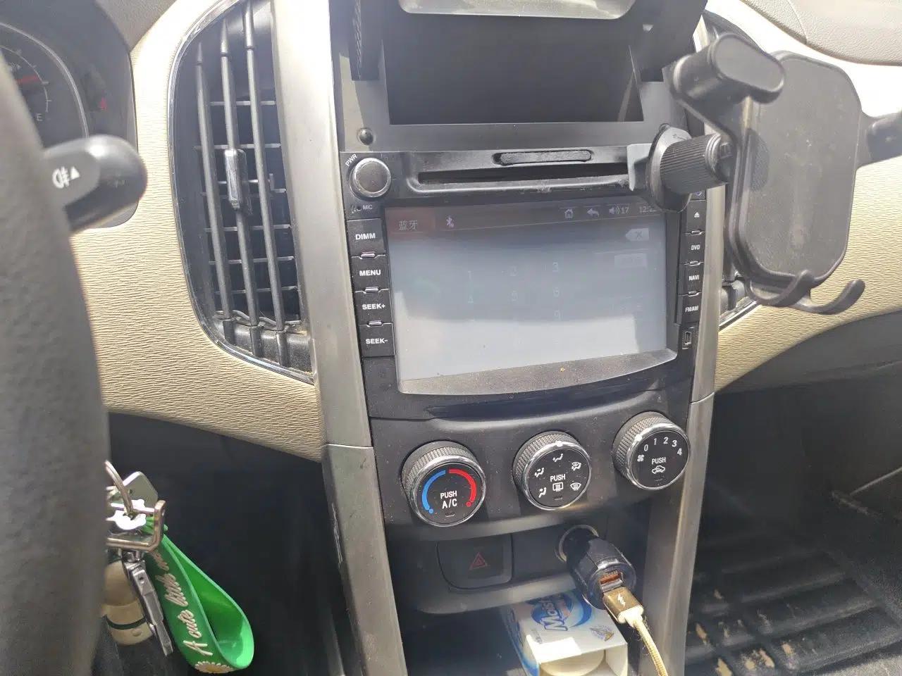Baojun 630 2013 1.5L manual standard version — миниатюра 14